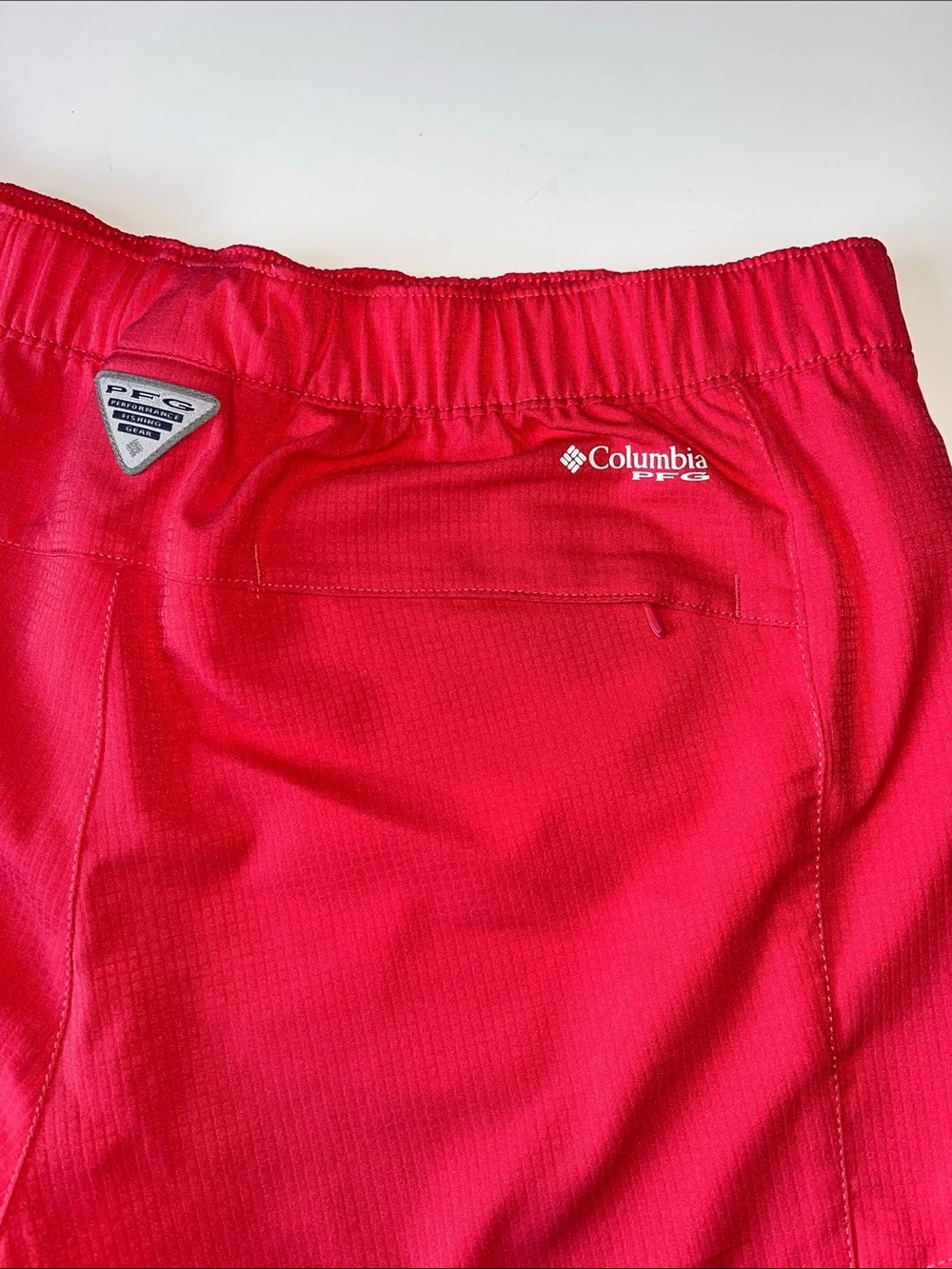 Columbia PFG Pink Elastic Waist Shorts - Picture 3 of 5